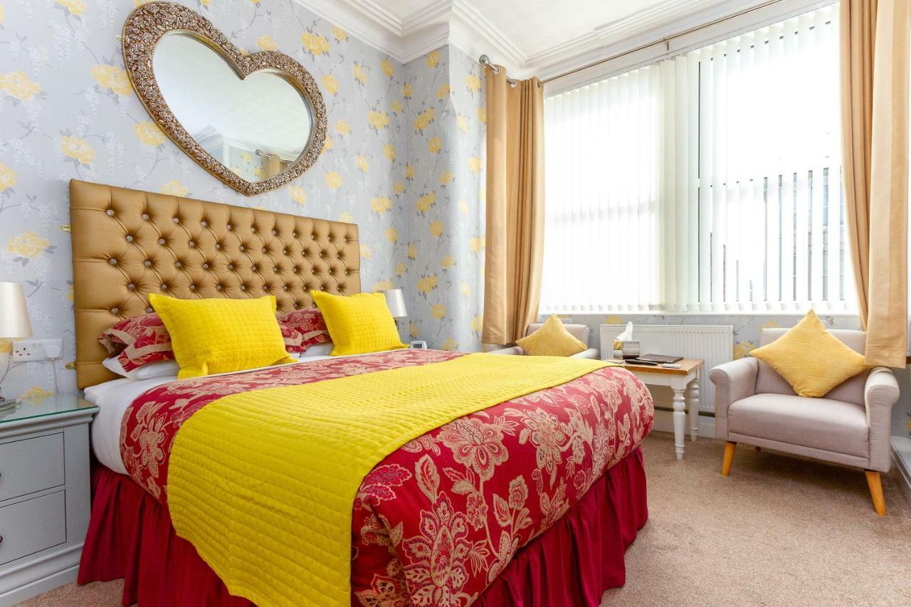 Valentine Over 21 Adult Couples Only Guest house
